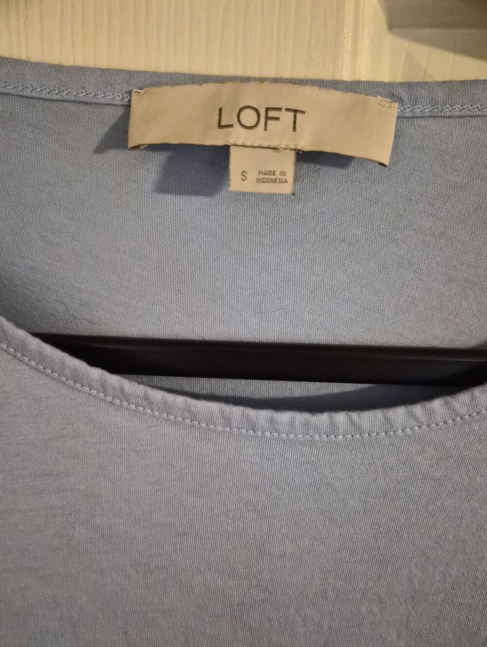 Loft Light Blue Top With Cinching Under Size Small - Picture 2 of 2